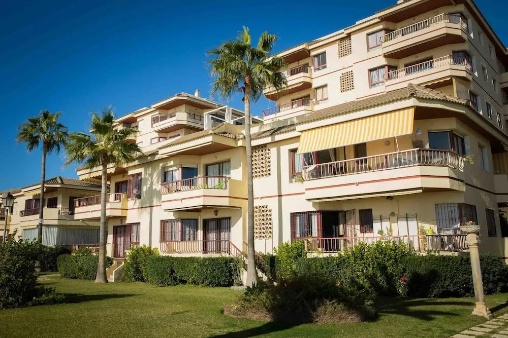 Holidays2Riviera Sea Side
