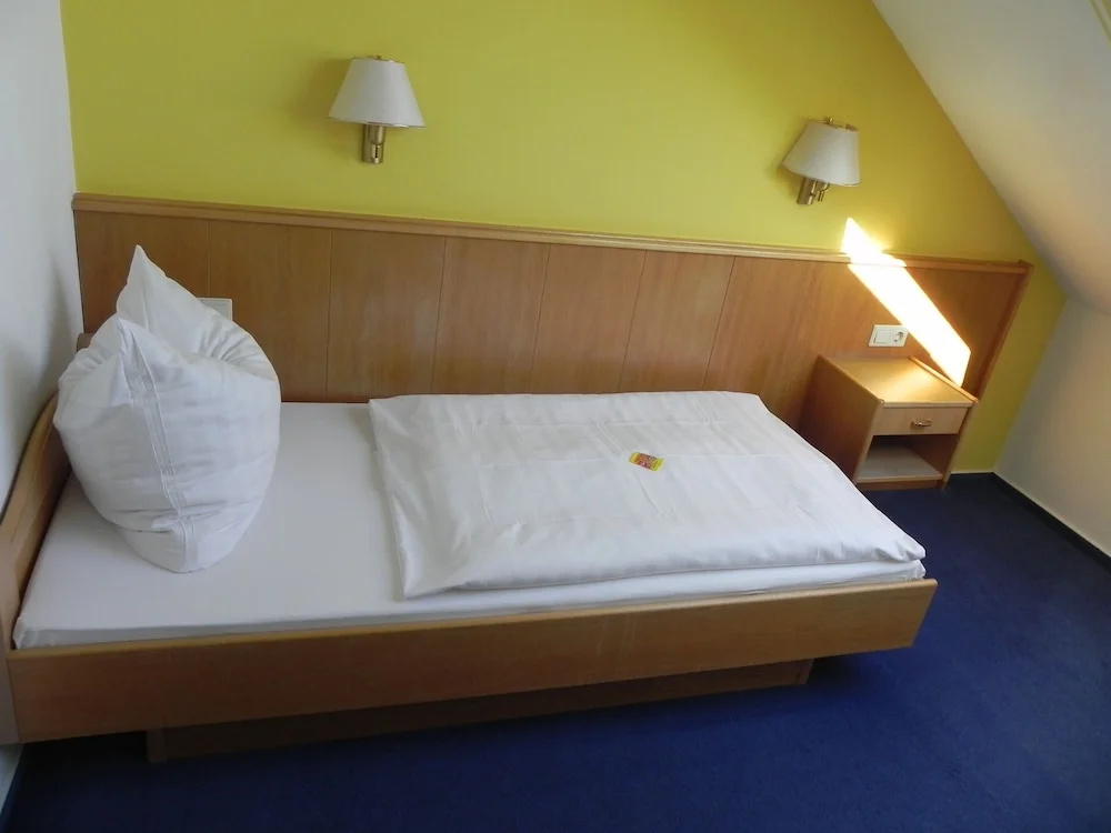 Hotel Zur Eldenburg - Chambres