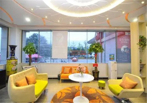 Thank Inn Chain Hotel Yunnan Kunming Panlong District Shiboyuan