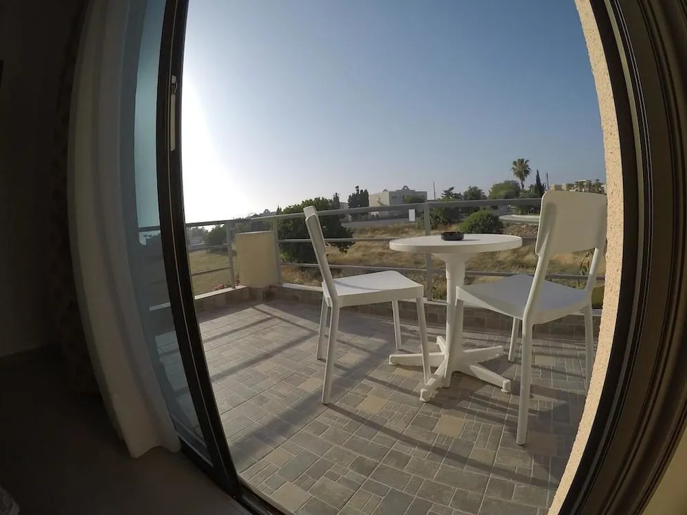 Balcony & Terrace