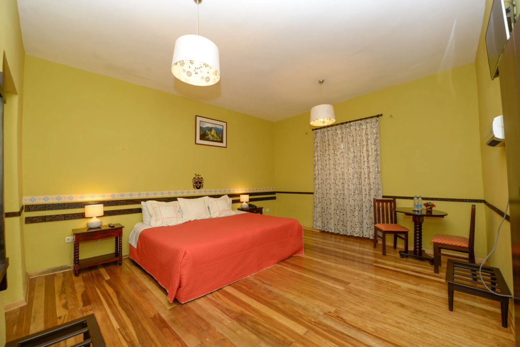 Yabar Hotel Plaza - Général