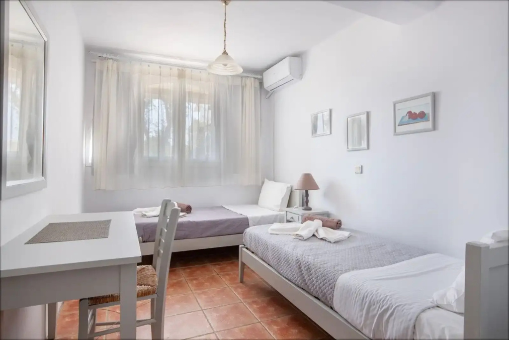 2 Bedrooms No. 2 on 2 Levels Villa