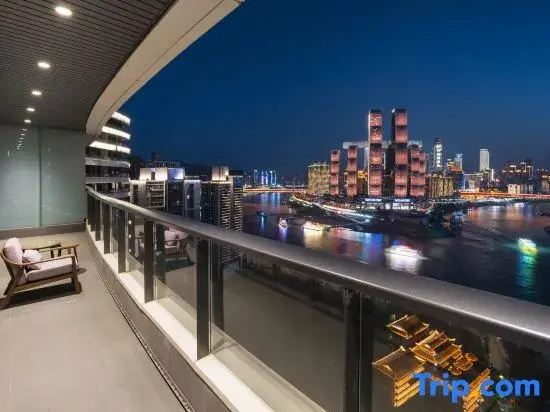 2 Bedrooms Suite with balcony and with river view