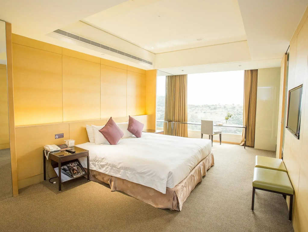 Freshfields Hotel - фото 6