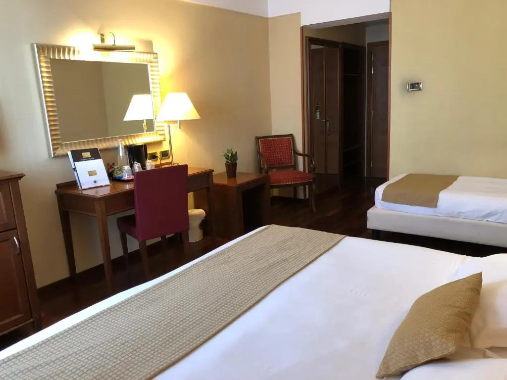 Standard Double room (full double bed)