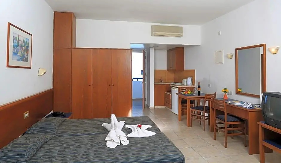 Eleni Holiday Resort - Chambres