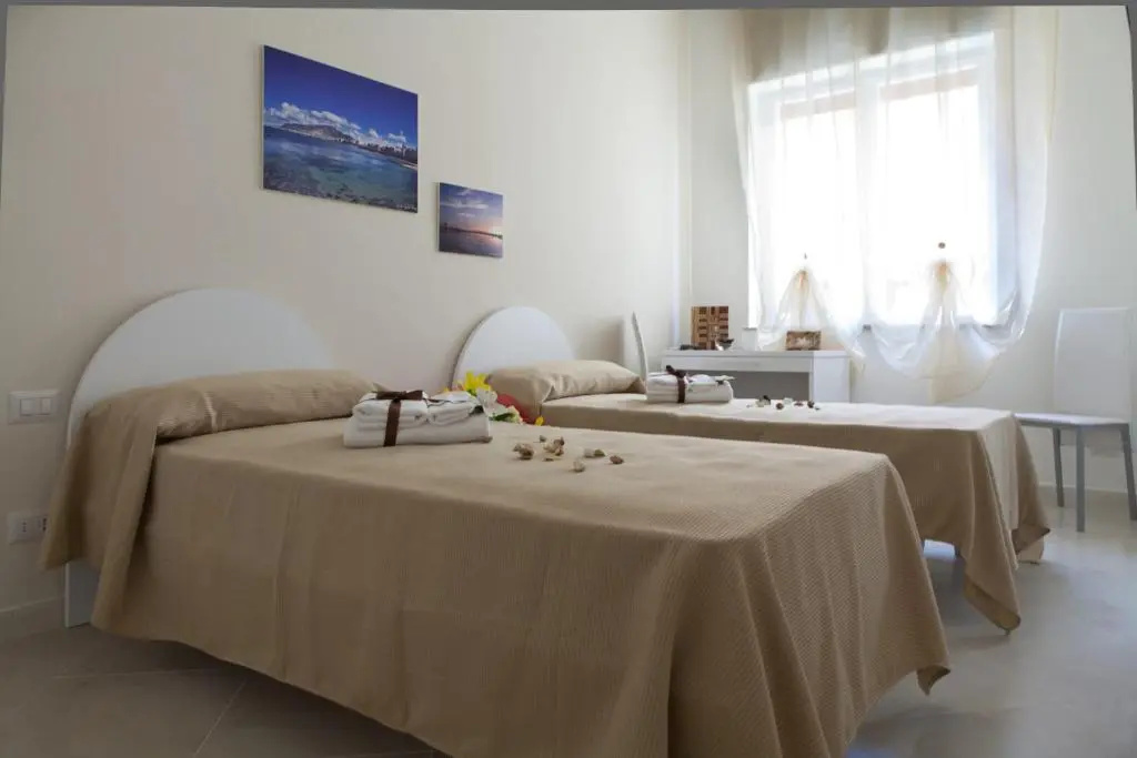 Economy room