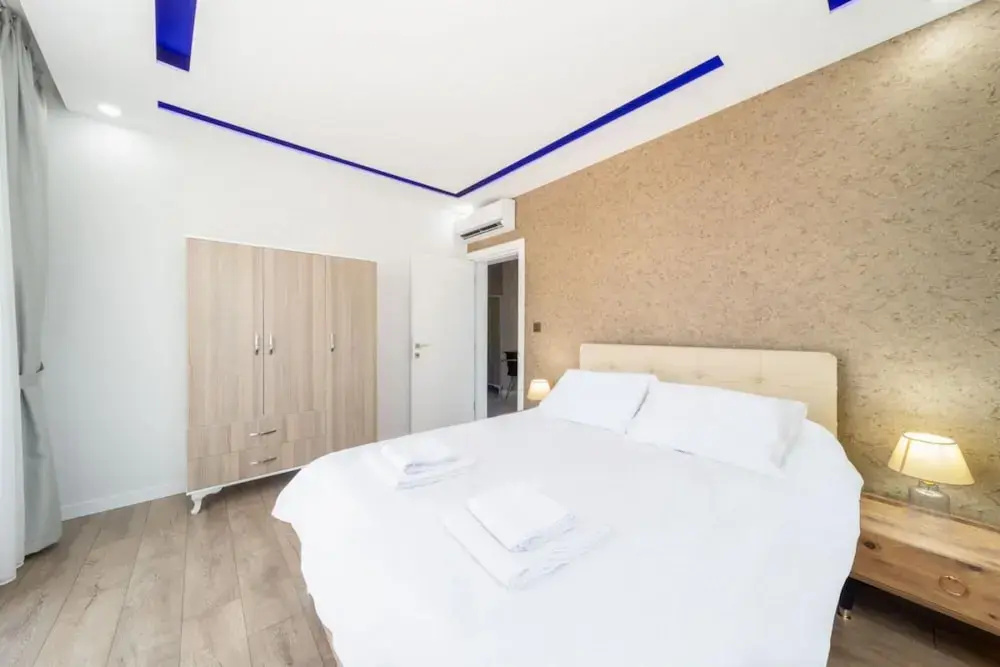 Modern and Central Flat Near Beach in Antalya