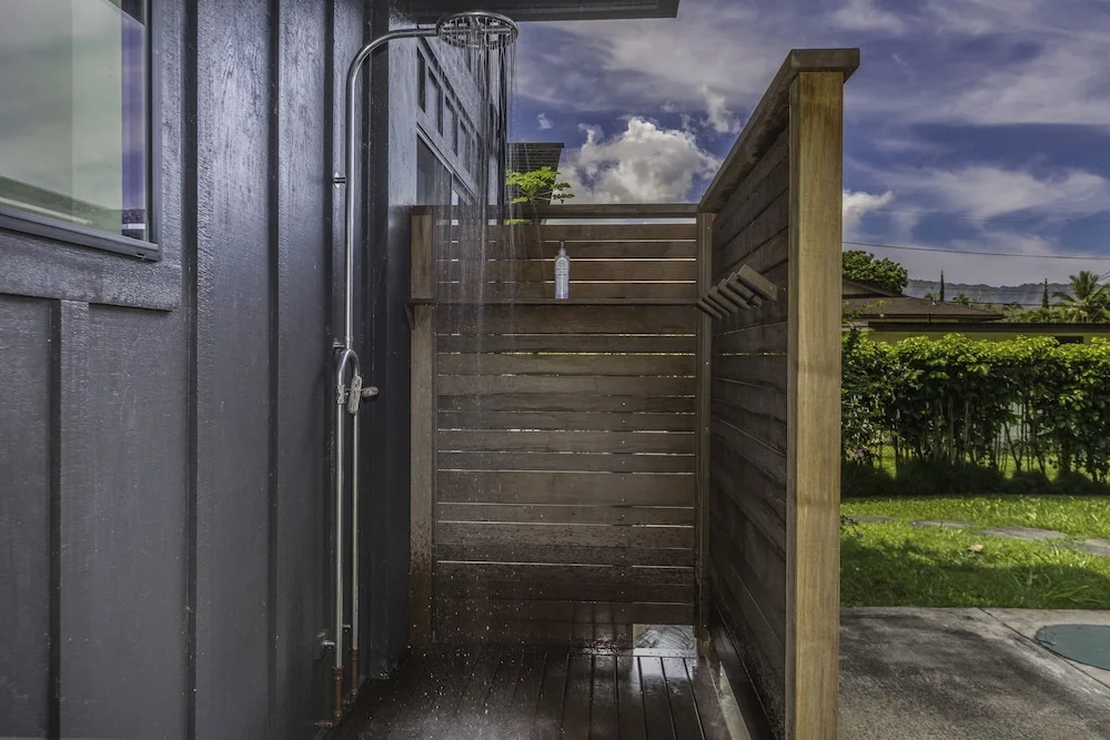 Hale Hanalei 5 Bedroom Home by RedAwning