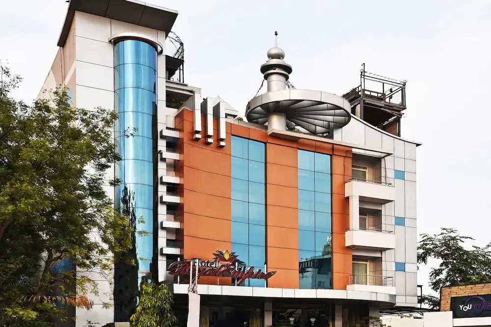 Capital O 18514 Hotel Royal Empire
