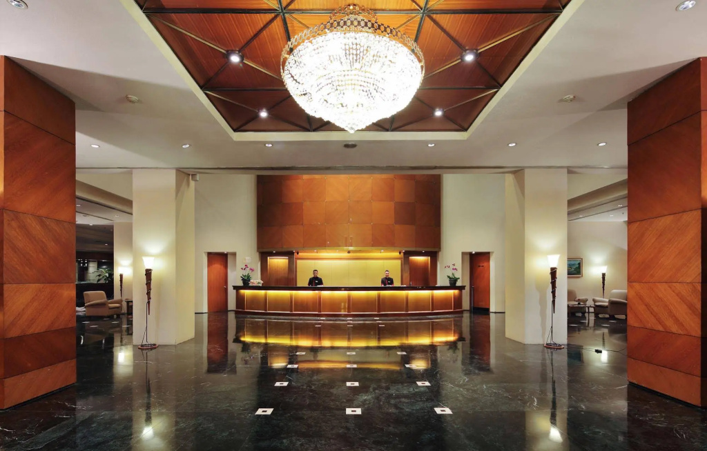 Lobby & Reception
