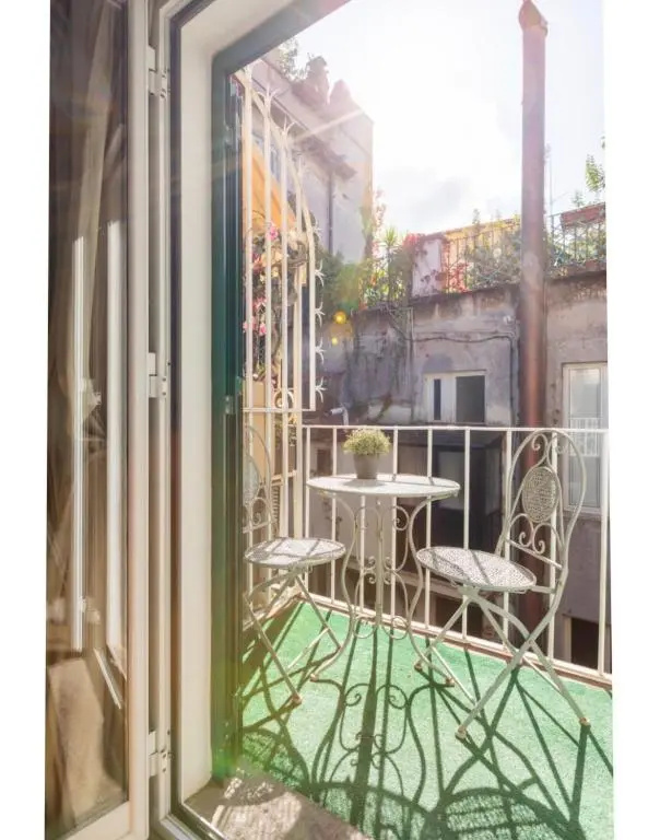 Balcony & Terrace