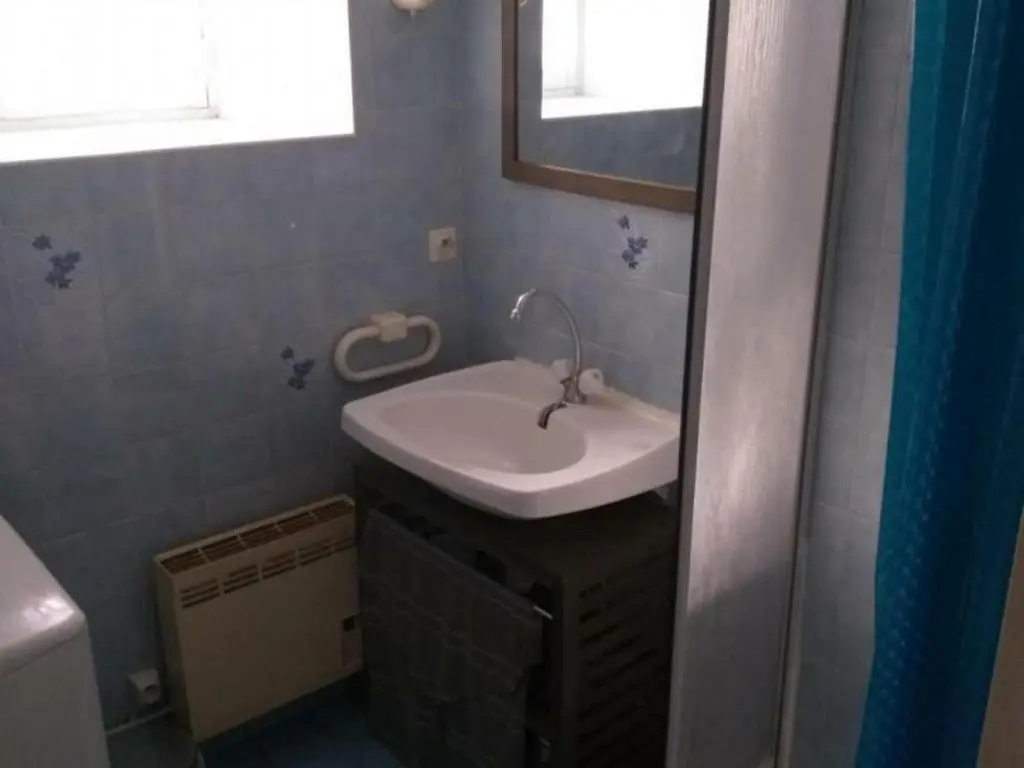 Afficher la photo 8 — Gîte Saint-Jean-Saint-Germain, 4 pièces, 6 personnes - FR-1-381-52