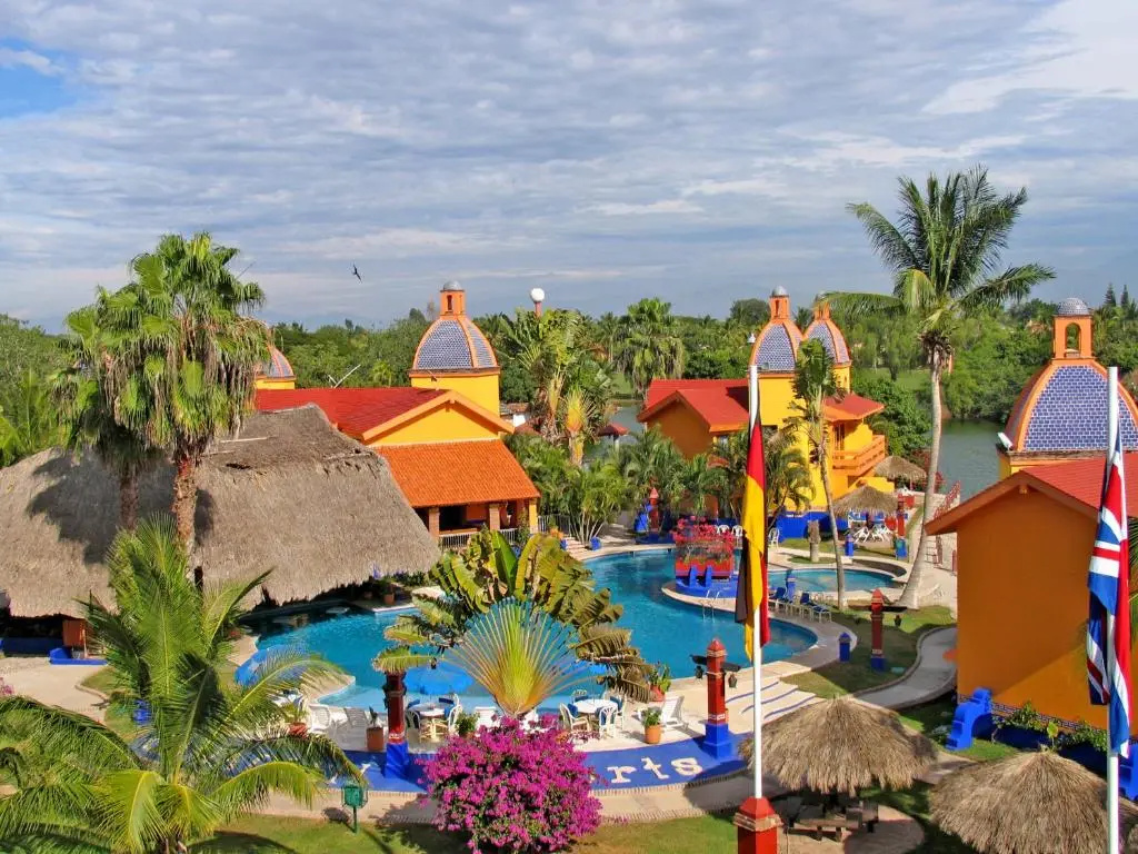 Beach & Waterfront