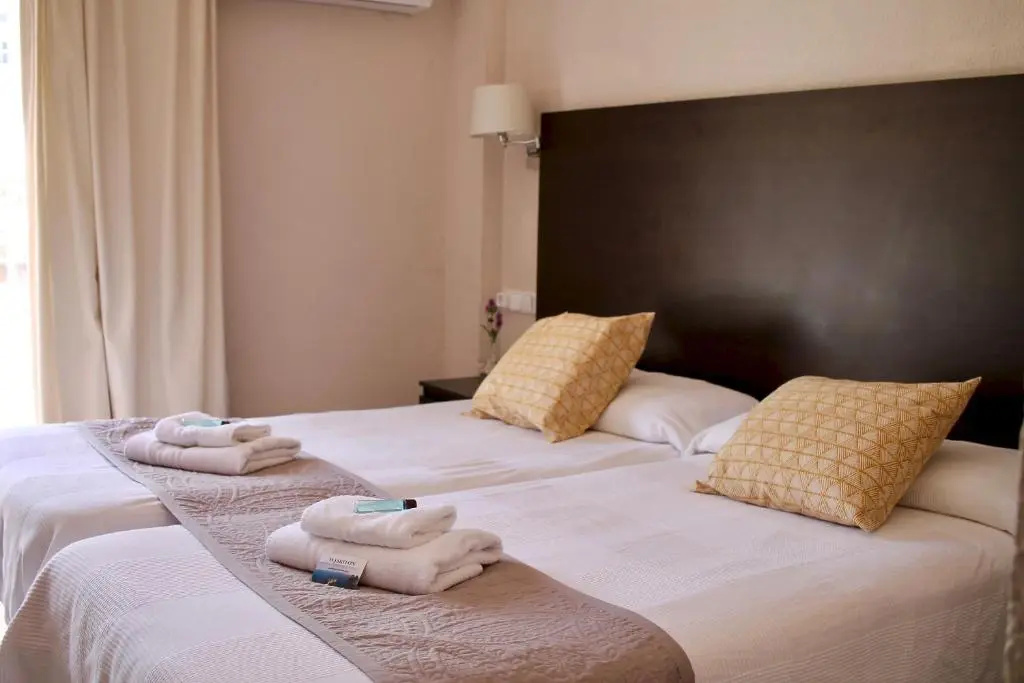 Standard Double room (twin beds)