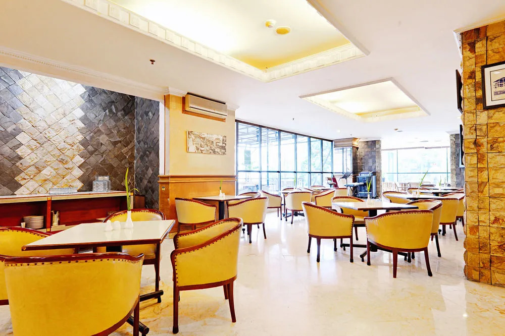 ZenRooms Soekarno Hatta Buah Batu - фото 17