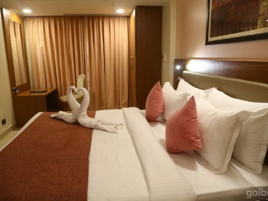 Evoke Lifestyle Candolim