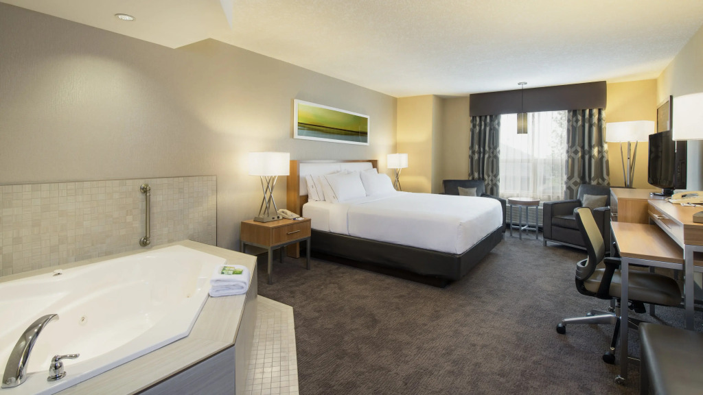 Holiday Inn Express & Suites Sherwood Park-Edmonton Area by IHG - фото 5