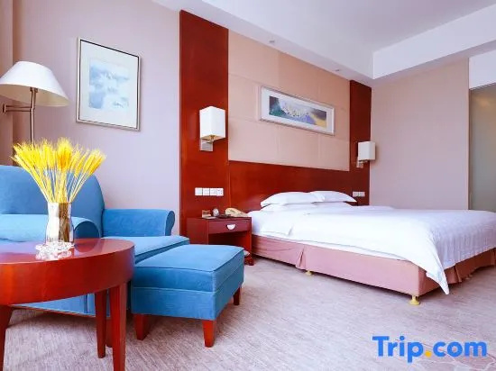 Deluxe Double room (full double bed)