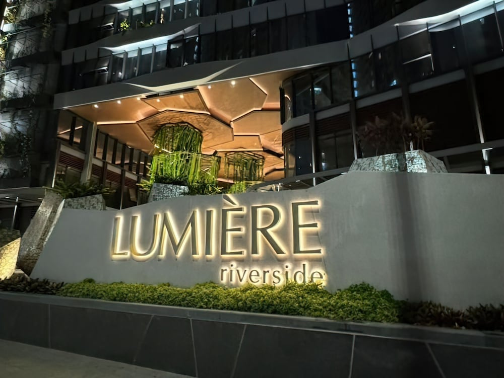 Lumiere Riverside - Luxury Condo District 2