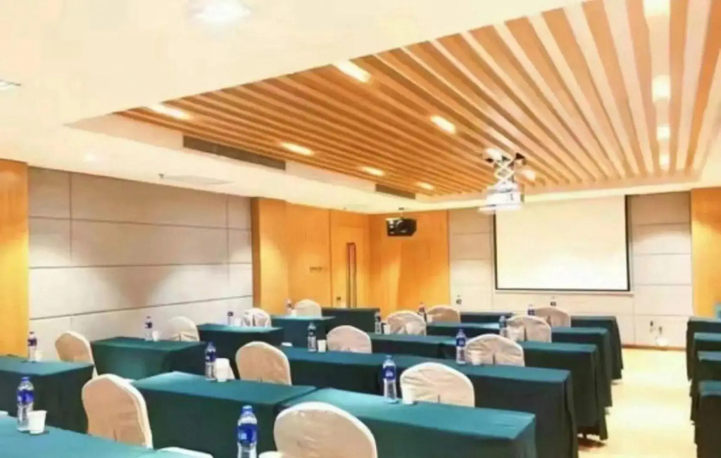 Soaring Dragon Hotel — фото 5