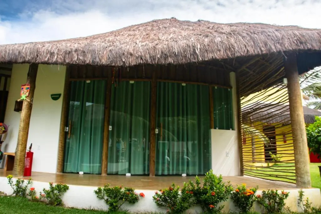 Bungalow with garden view