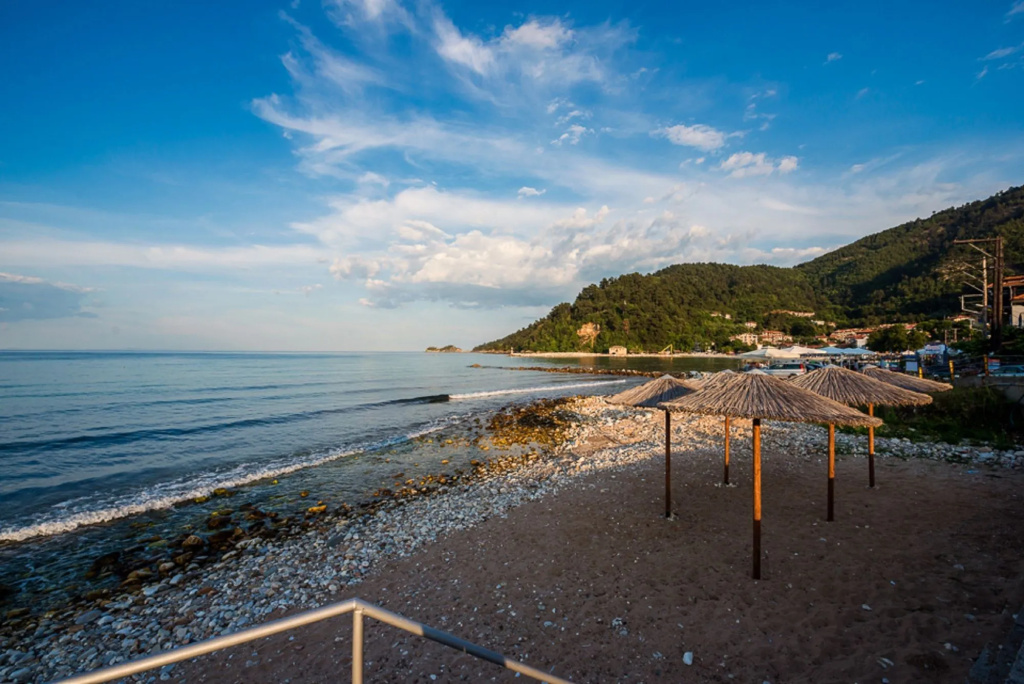 Beach & Waterfront