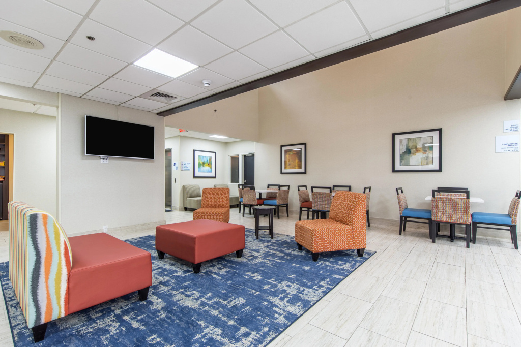 Lobby & Reception