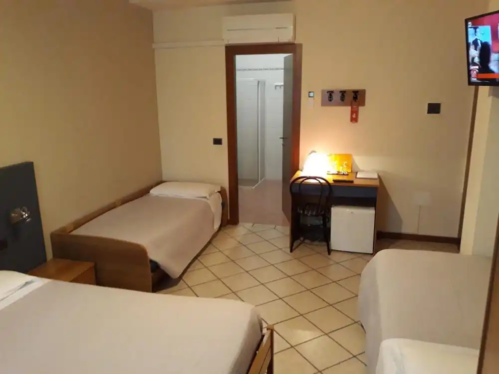 Hotel photo 2