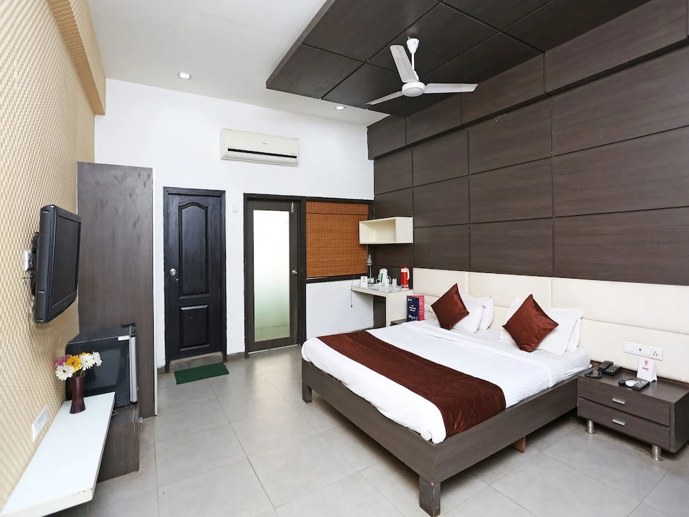 OYO 11939 Hotel Queens Club of India - Chambres