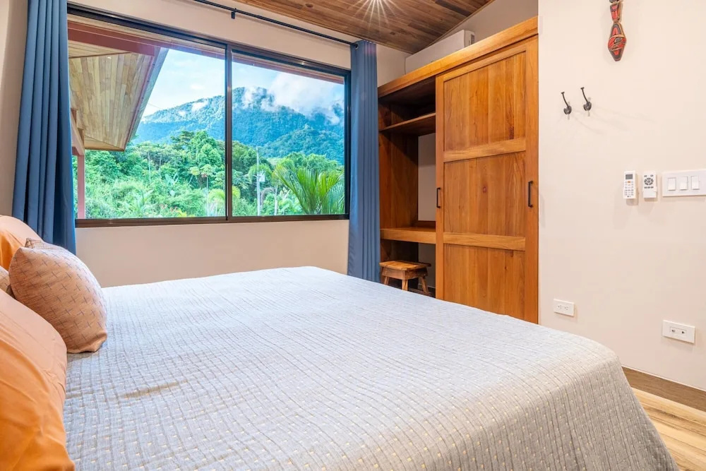 Unforgettable Stay - Book Brand New Villa Roca - фото 17