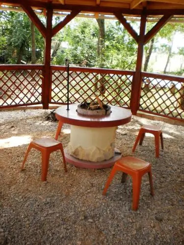 Yewlake Vendégház - фото 29