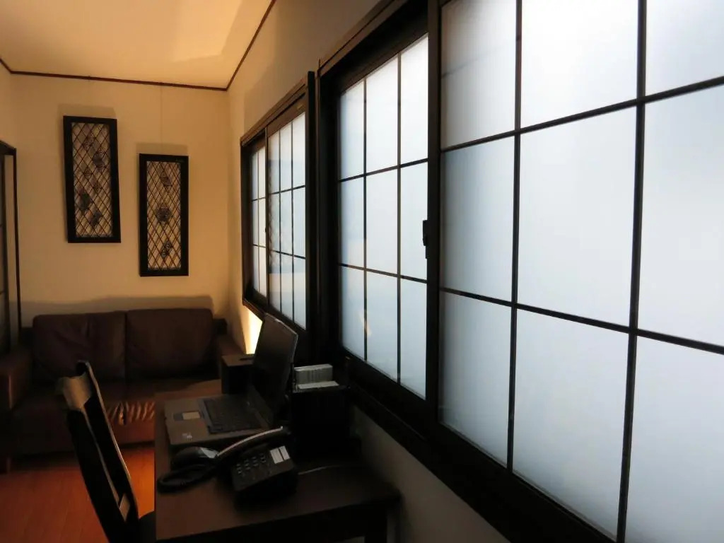 雙人木屋,配有雙人床