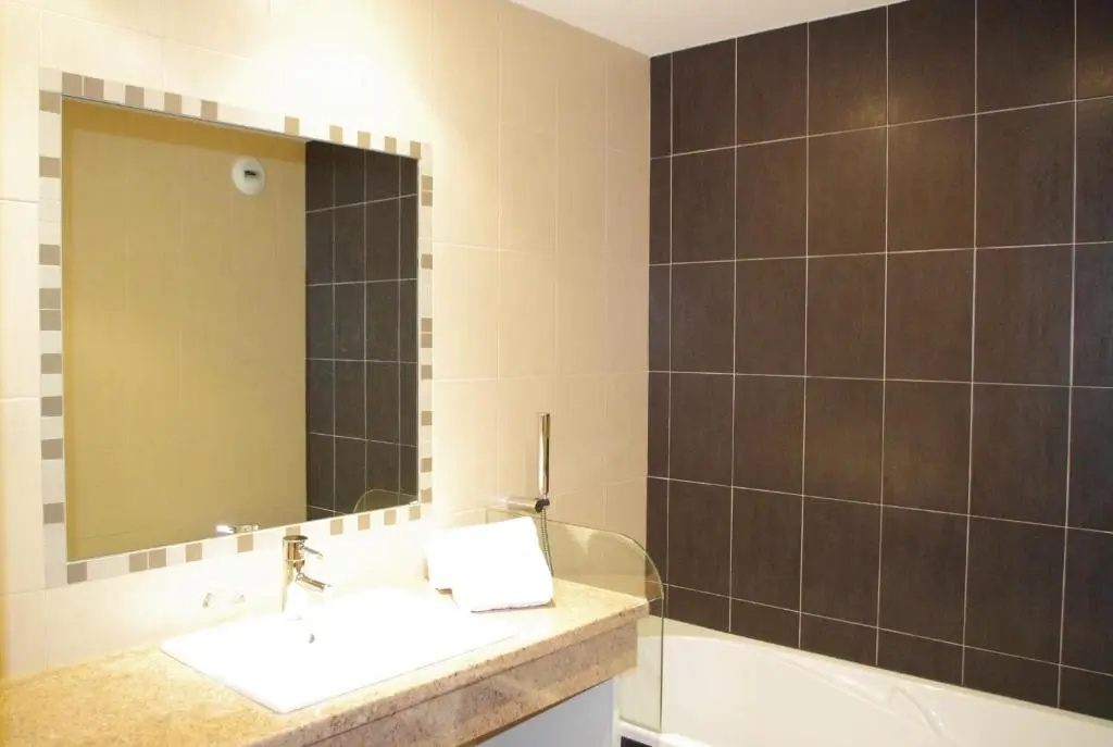 Le Place Neuve - Chambres