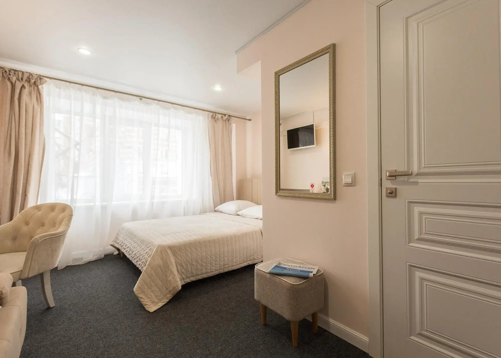 Superior Double room (full double bed)