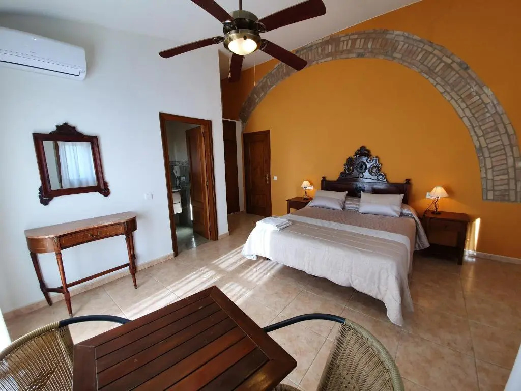 Standard Double room (full double bed)