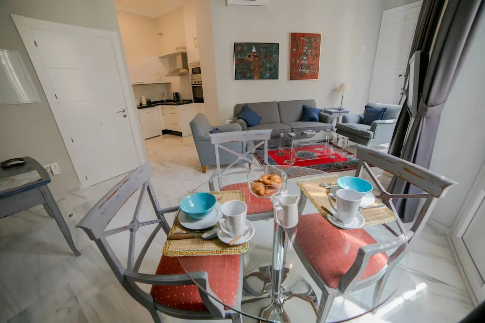 1 Bedroom Apartment