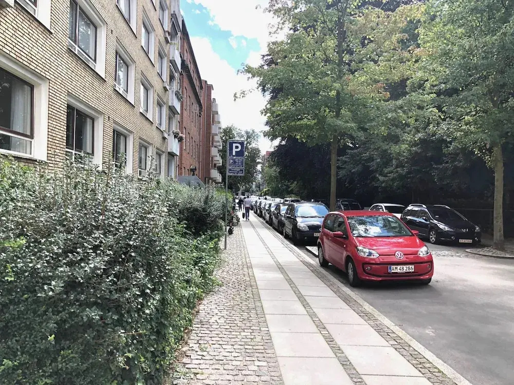 Spacious 1-bed in Frederiksberg w Balcony