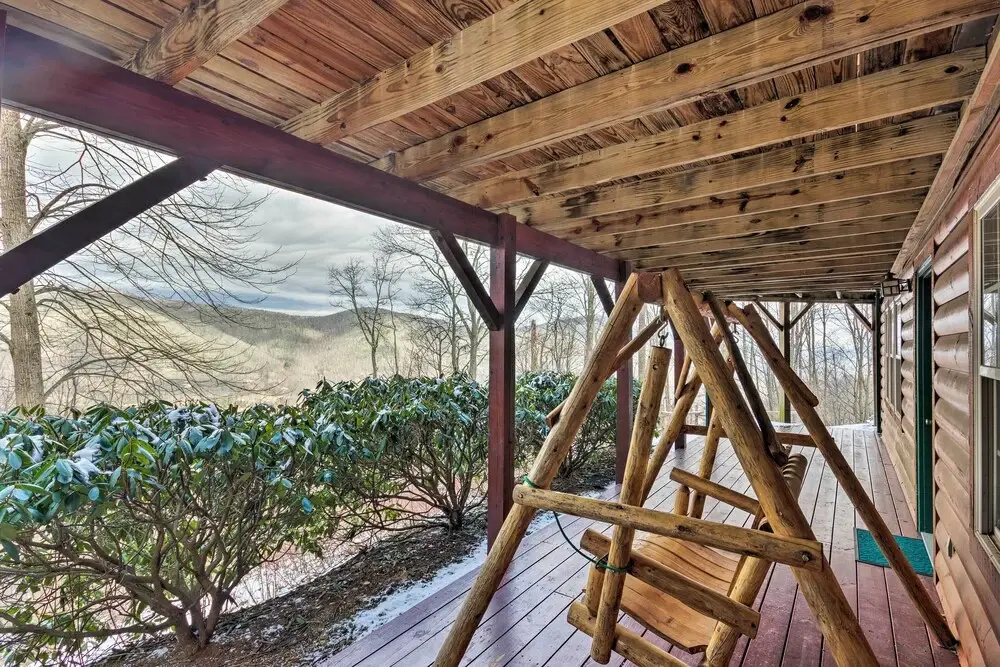 Waynesville Escape - Mtn Cabin Above the Clouds!