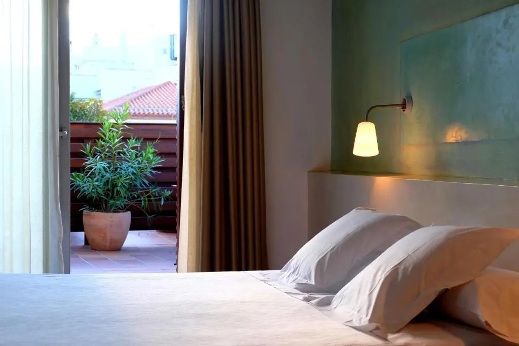 Superior Double room (full double bed)