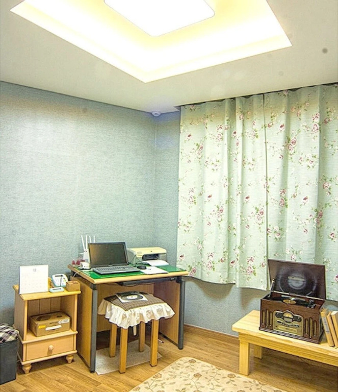 Image 8