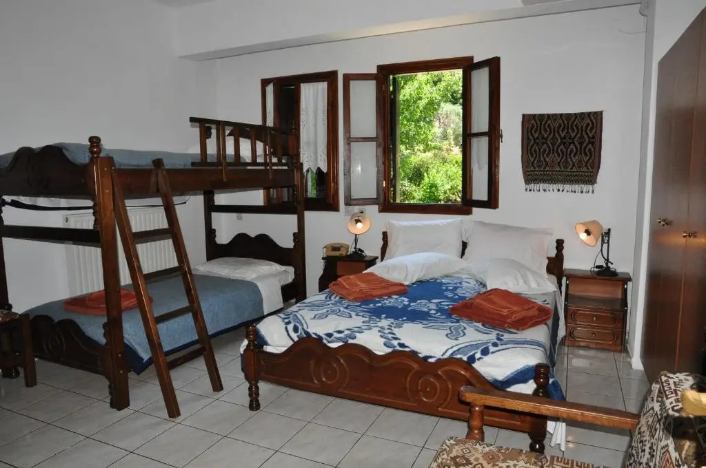 Economy room
