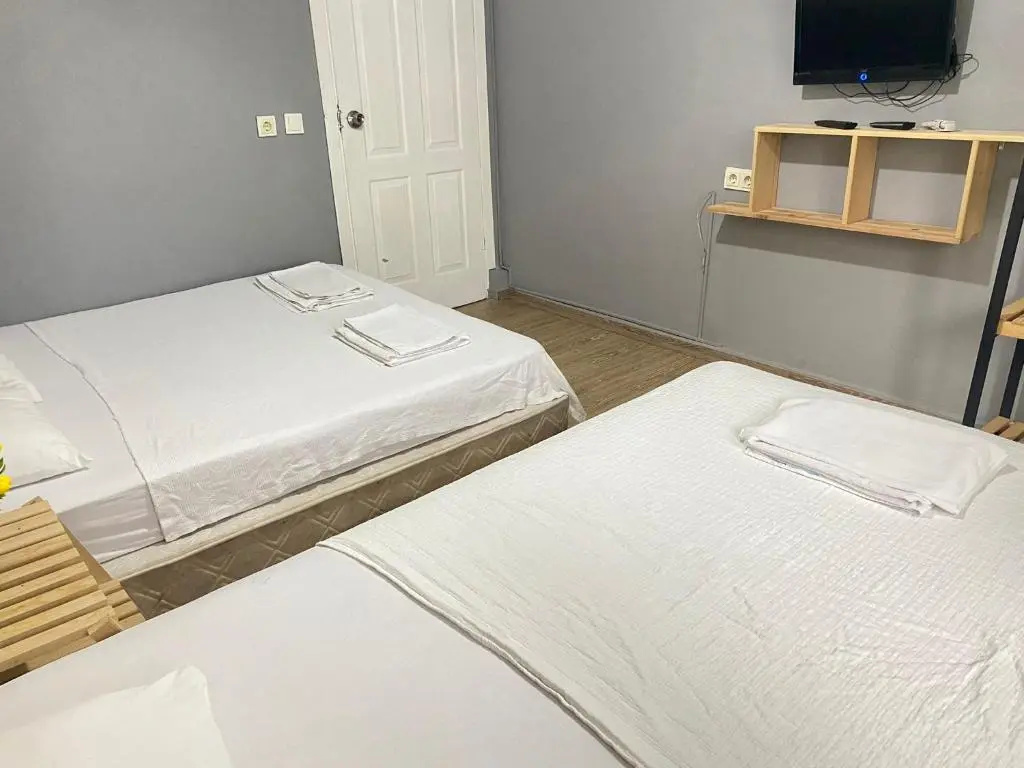 Economy room