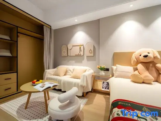 Half Bloom Apartment (Paoli Centre, Yunda Hospital) in Kunming