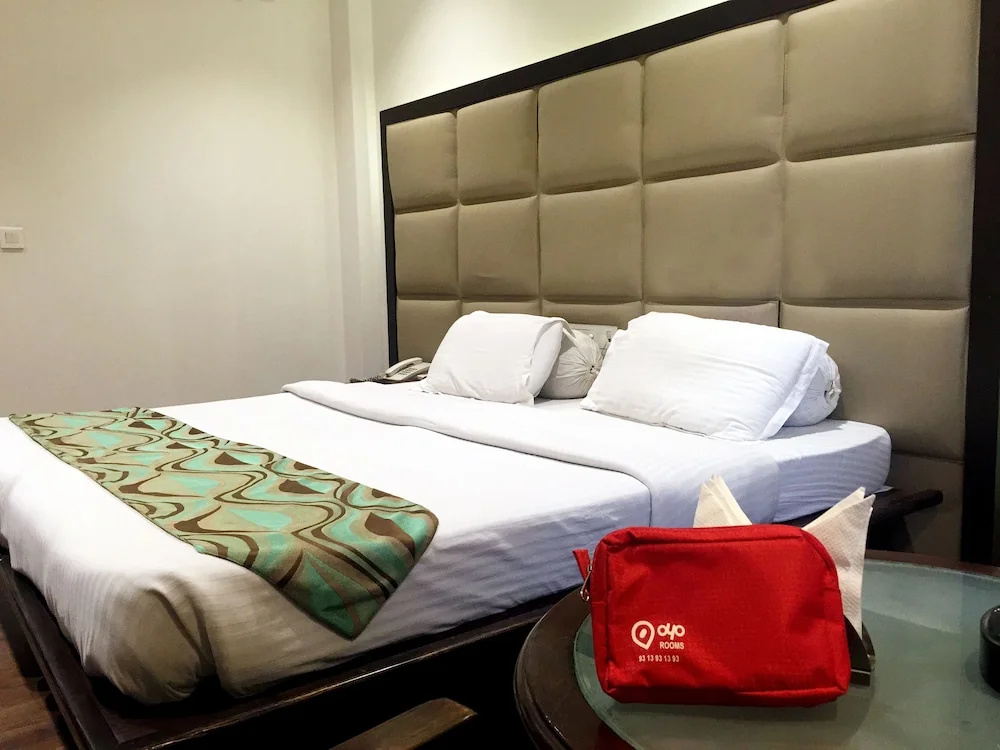 OYO Rooms 074 Cyber City - Chambres