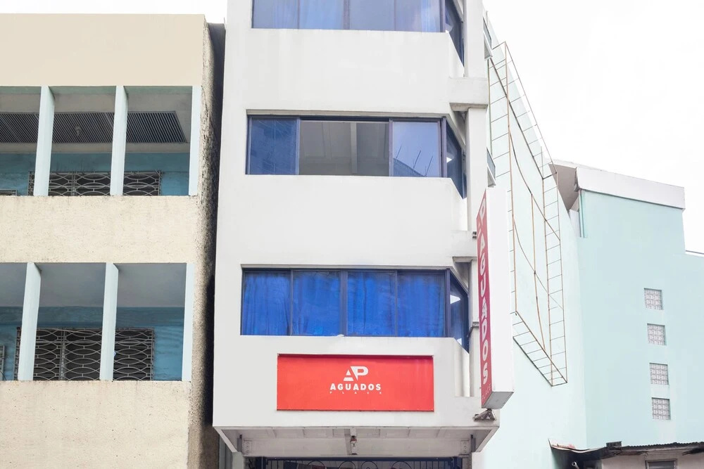 OYO 179 Aguados Place