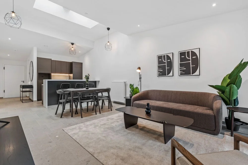 Charming Clausen Getaway Serene ID209