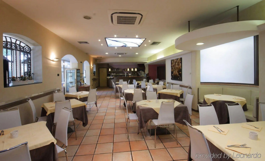 Hotel photo 13
