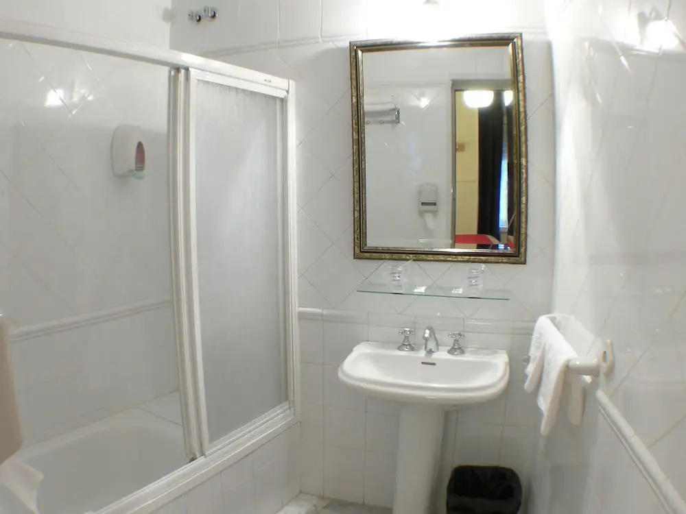 Standard Double room with balcony and with city view (twin beds)