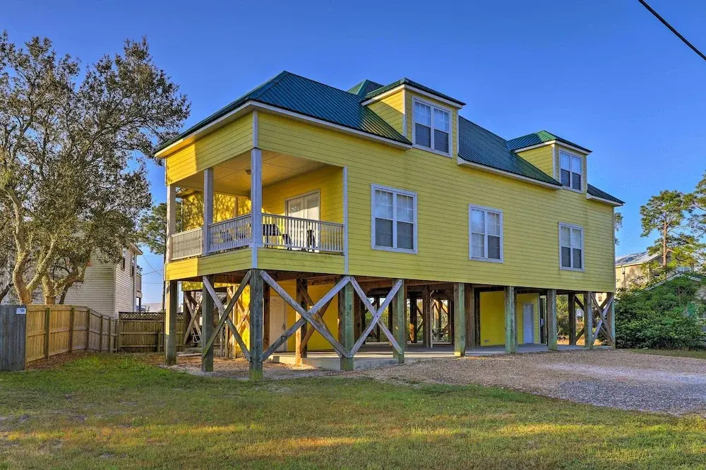 Orange Beach Family Duplex w/ Deck < 1 Mi to Shore